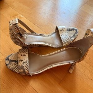 Ann Taylor Beige Snake Print Heels